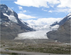Athabasca Glacier; Photo by Ben W Bell (wikimedia)